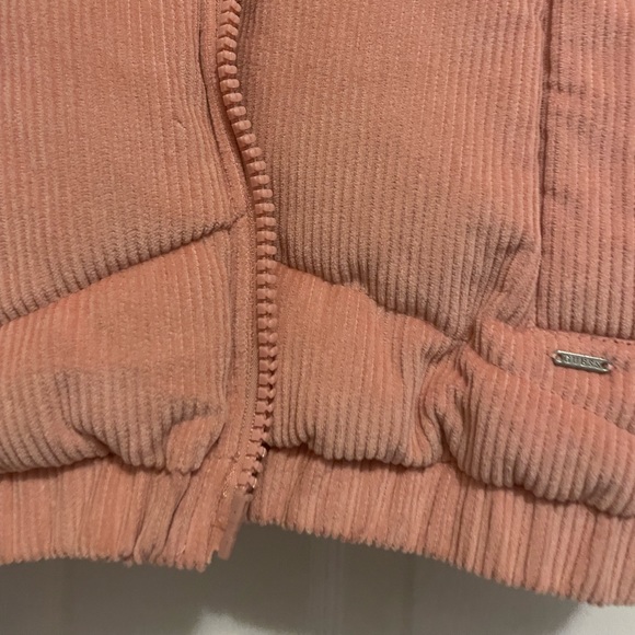 Small Guess pink puffer jacket - Picture 5 of 6